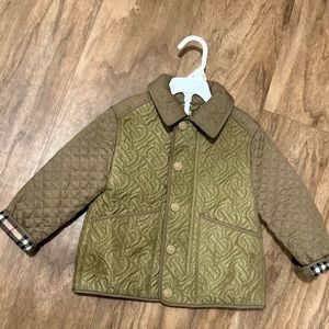Burberry girls quilted beige jacket slightly worn